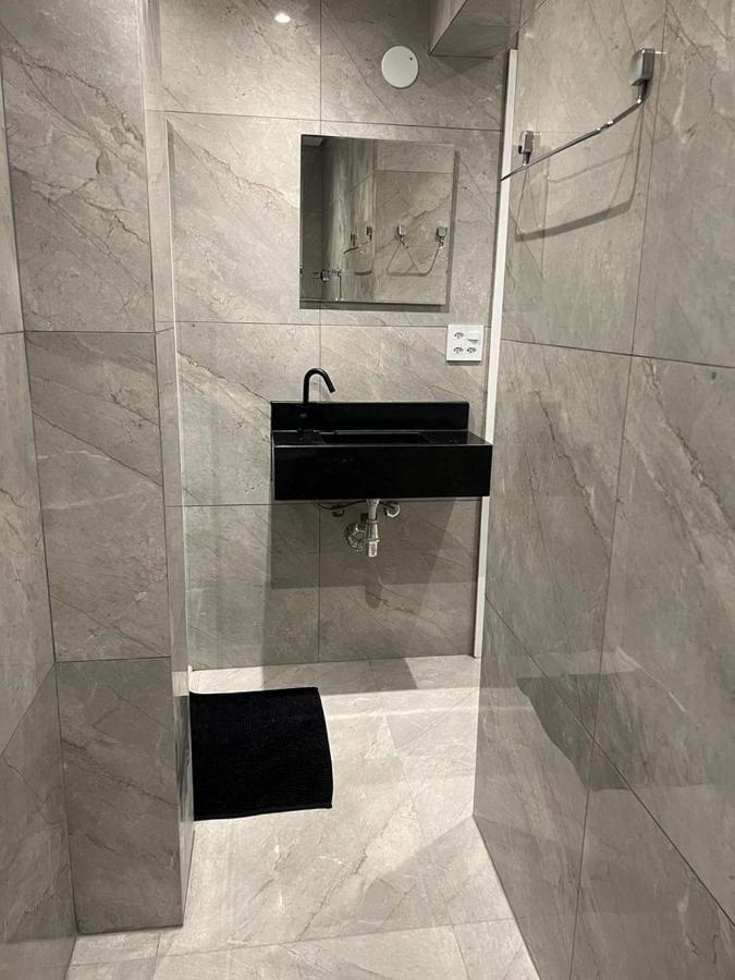 Apartamento Para Pessoas De Familia Ou A Negocio, Ap Lindo Aconchegante No Bras Proximo Igreja Mundial,Mercado Municipal, 25 De Marco, Templo Salomao, Metro Dom Pedro Ll, Bancos, Mercado E Etc Сан-Паулу Екстер'єр фото